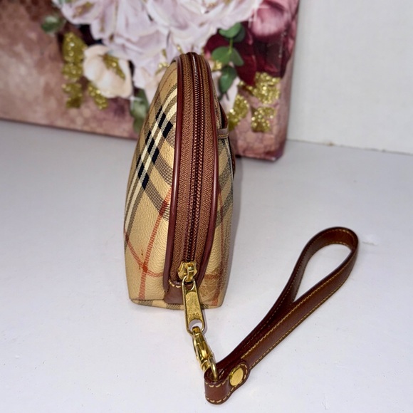 BURBERRY Nova check Cosmetic pouch - Picture 4 of 8